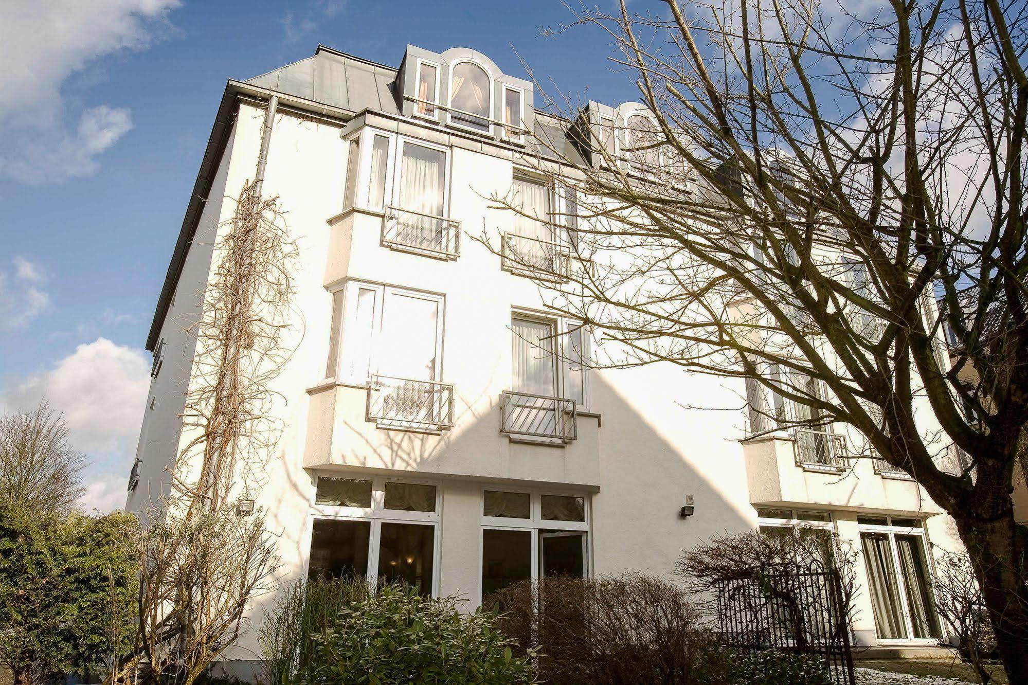 Gartenhotel Luisental Mülheim an der Ruhr Екстериор снимка